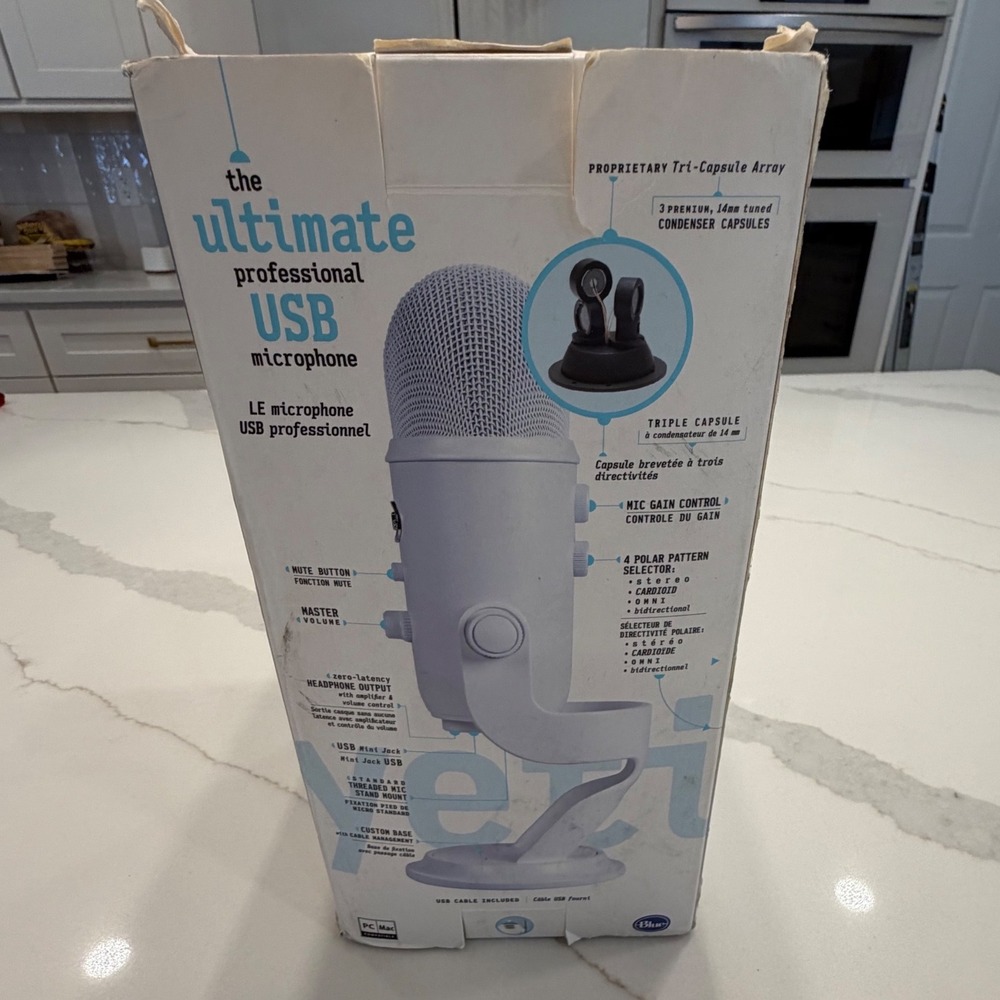 Blue Yeti USB Microphone Whiteout Professional Condenser Mic for Recording Boxed